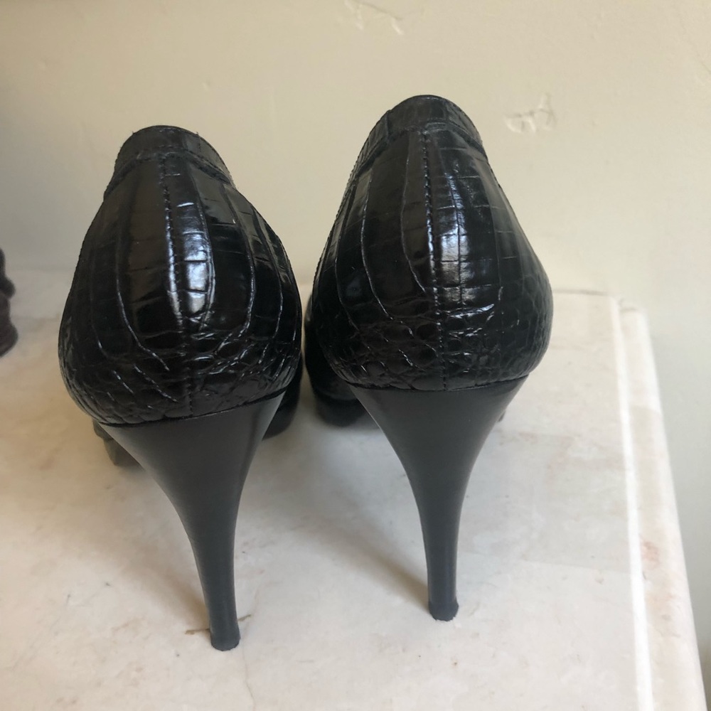 Heels - Picture 4 of 5